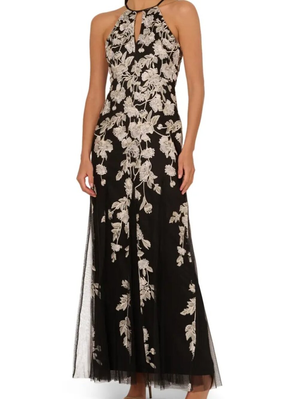 Adrianna Papell Embroidered Godet Gown. Sz: 16
